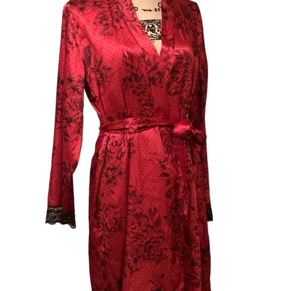 Apartment 9 chemise nightgown & satin robe . Dark magenta red with black lace M - Picture 3 of 7
